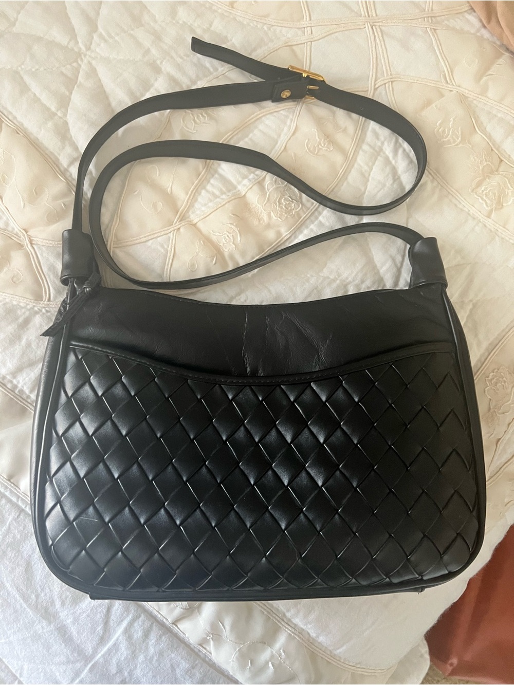 Classic Black Woven Leather Shoulder Bag - Timeless Everyday Style